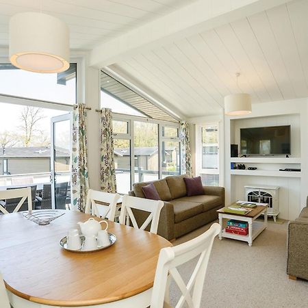 Woodside Coastal Retreat Fishbourne (Isle of Wight) Exterior foto
