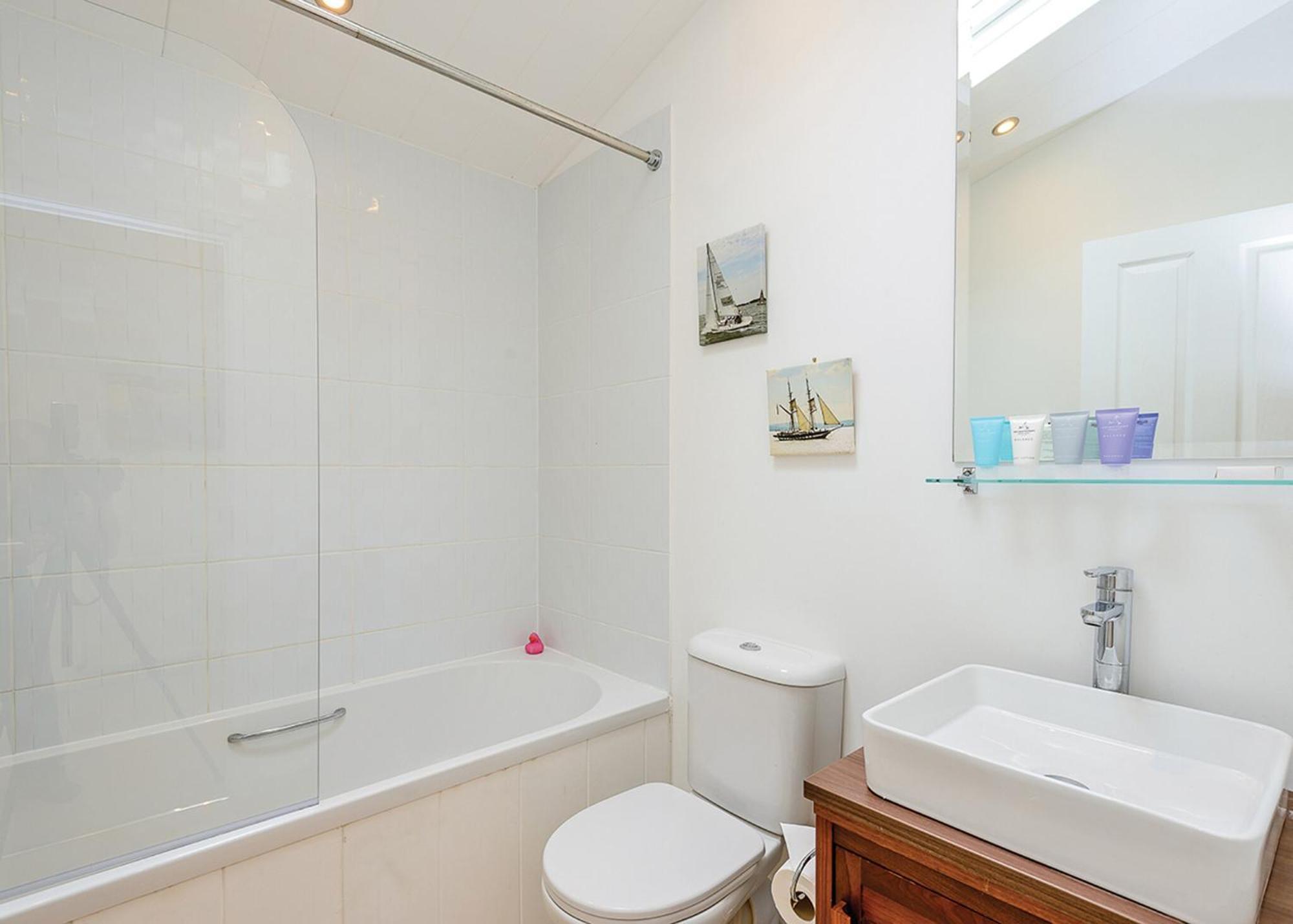 Woodside Coastal Retreat Fishbourne (Isle of Wight) Quarto foto